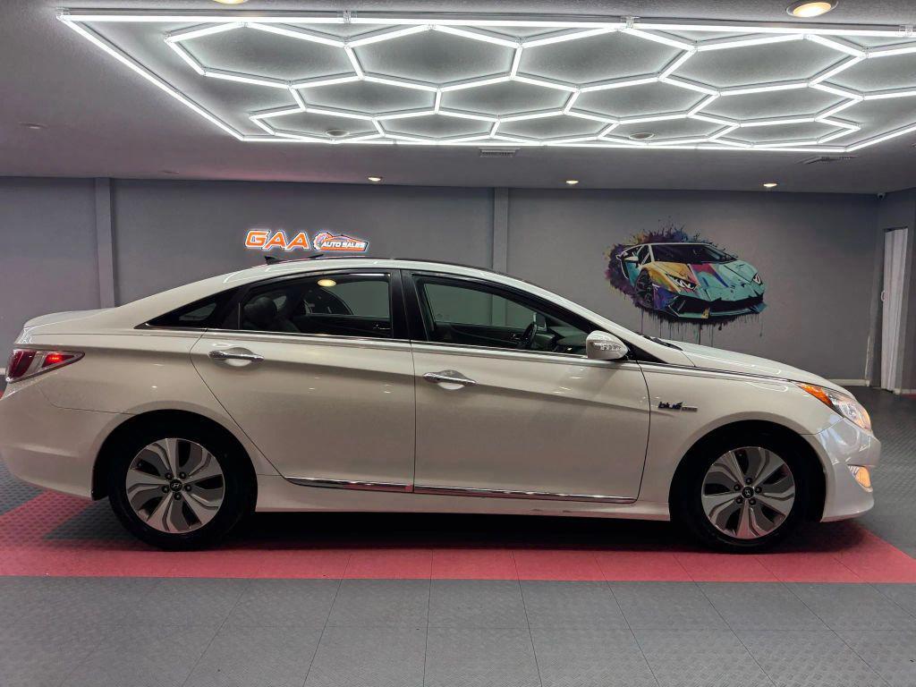 used 2013 Hyundai Sonata Hybrid car, priced at $7,999