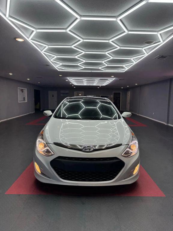 used 2013 Hyundai Sonata Hybrid car, priced at $7,999