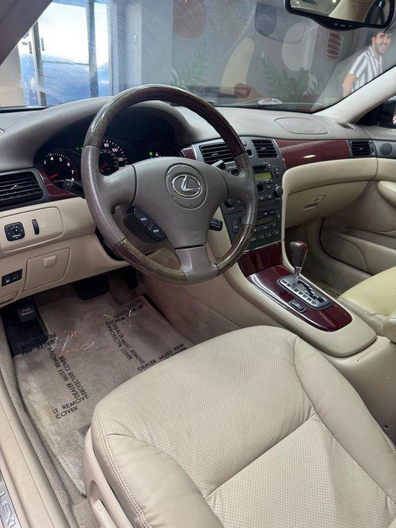 used 2004 Lexus ES 330 car, priced at $6,499