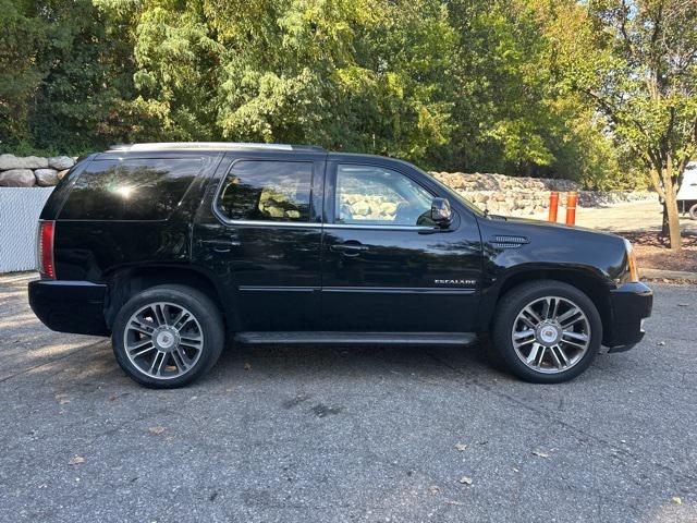 used 2013 Cadillac Escalade car, priced at $13,999
