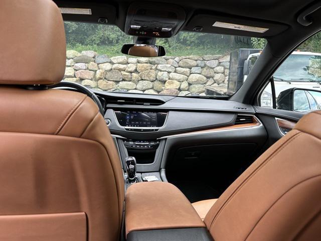 used 2021 Cadillac XT5 car, priced at $22,313