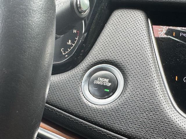 used 2021 Cadillac XT5 car, priced at $22,313