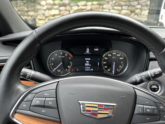 used 2021 Cadillac XT5 car, priced at $22,313