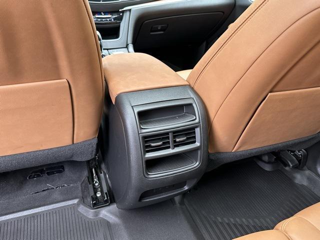 used 2021 Cadillac XT5 car, priced at $22,313