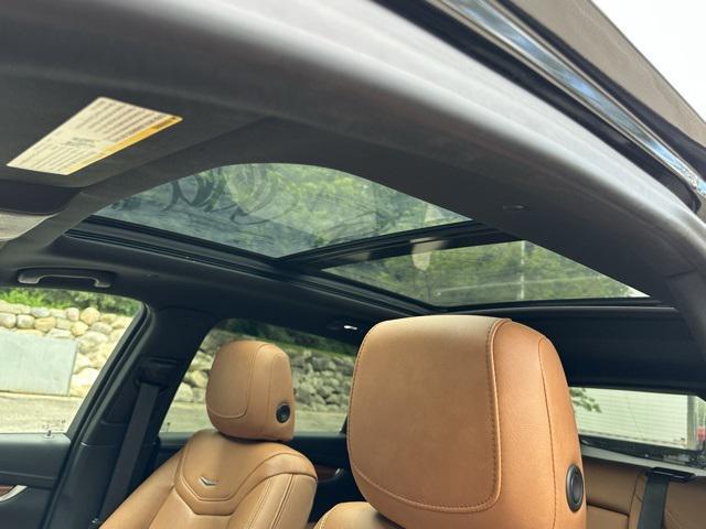 used 2021 Cadillac XT5 car, priced at $22,313