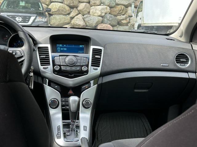 used 2016 Chevrolet Cruze Limited car, priced at $8,500