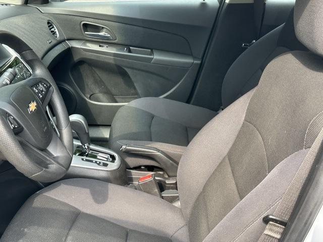 used 2016 Chevrolet Cruze Limited car, priced at $8,500