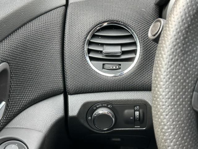 used 2016 Chevrolet Cruze Limited car, priced at $8,500