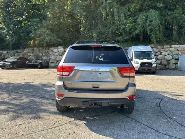 used 2013 Jeep Grand Cherokee car, priced at $3,999