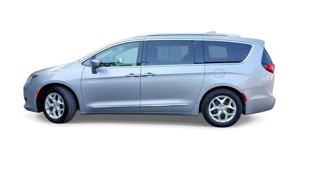 used 2018 Chrysler Pacifica car, priced at $14,998