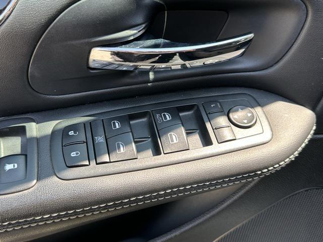 used 2014 Chrysler Town & Country car, priced at $4,585