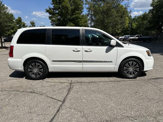 used 2014 Chrysler Town & Country car, priced at $4,585