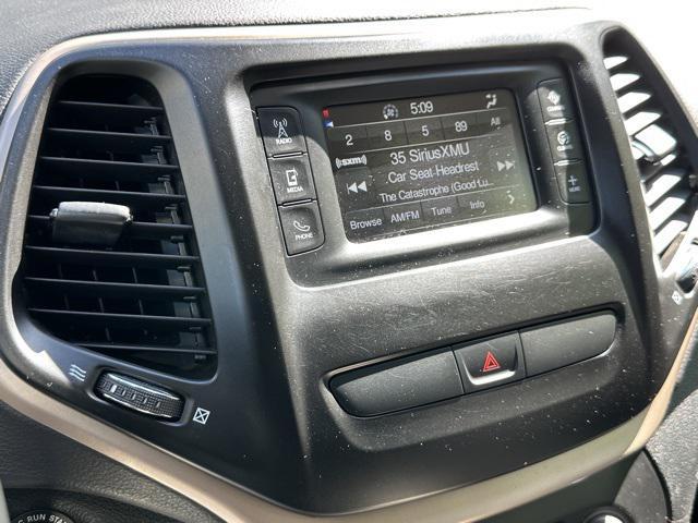 used 2018 Jeep Cherokee car, priced at $11,399