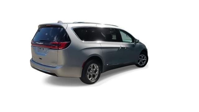 used 2021 Chrysler Pacifica car, priced at $33,431