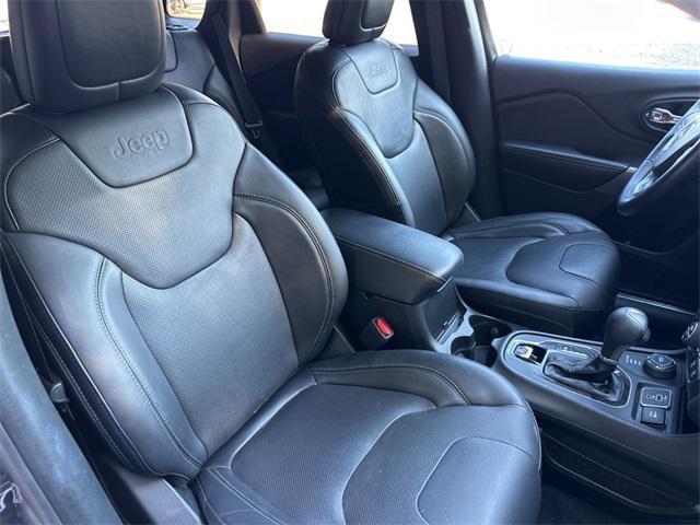 used 2019 Jeep Cherokee car, priced at $16,624