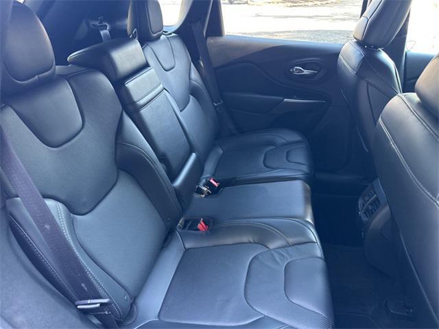 used 2019 Jeep Cherokee car, priced at $16,624