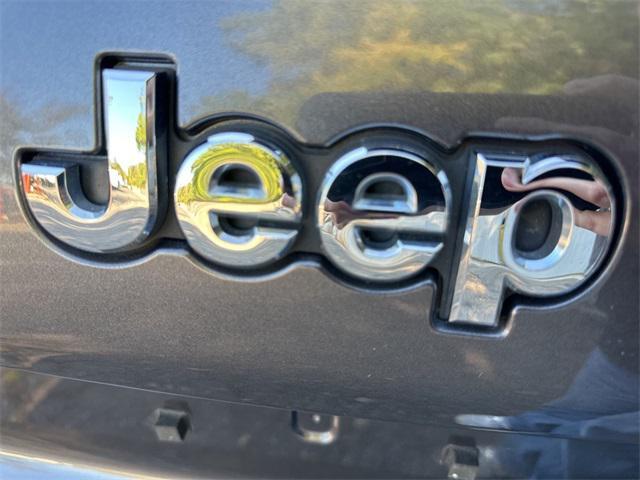 used 2019 Jeep Cherokee car, priced at $16,624