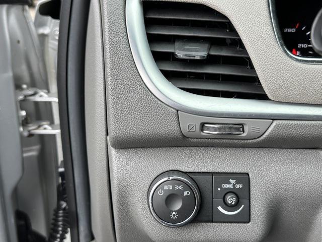 used 2015 Chevrolet Traverse car, priced at $8,999