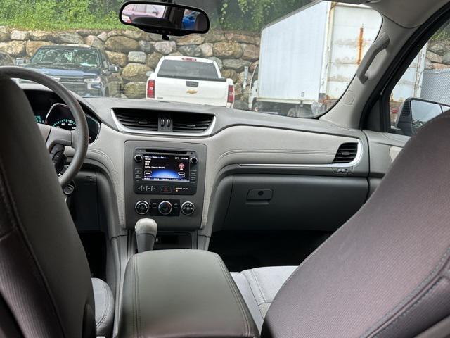 used 2015 Chevrolet Traverse car, priced at $8,999
