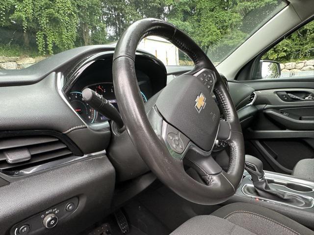 used 2021 Chevrolet Traverse car, priced at $16,981