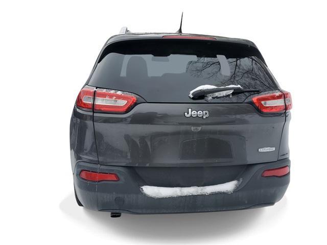 used 2016 Jeep Cherokee car, priced at $4,999