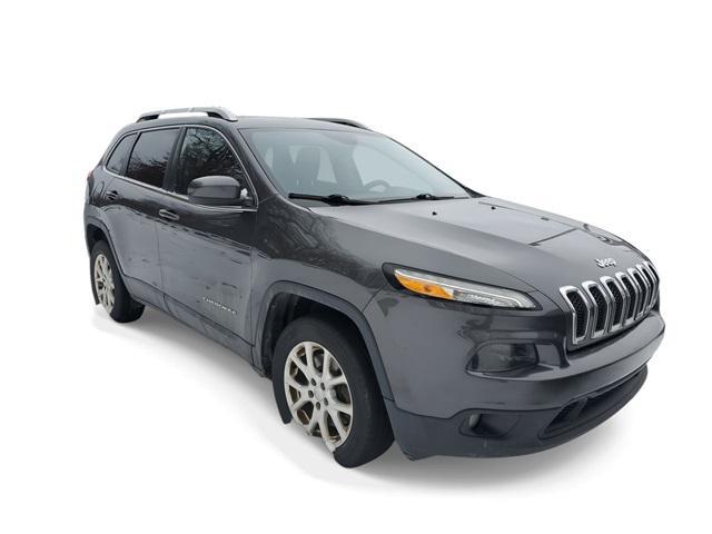 used 2016 Jeep Cherokee car, priced at $4,999