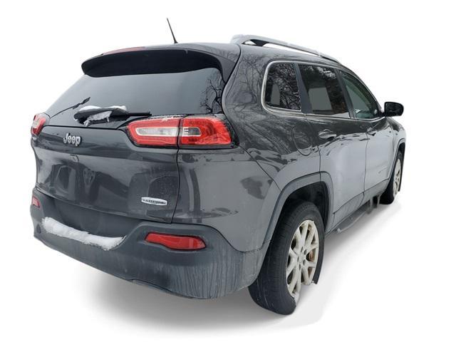 used 2016 Jeep Cherokee car, priced at $4,999