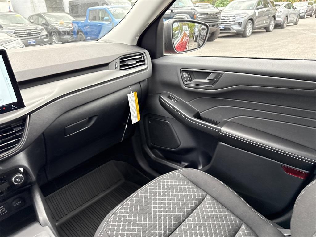new 2025 Ford Escape car, priced at $32,070