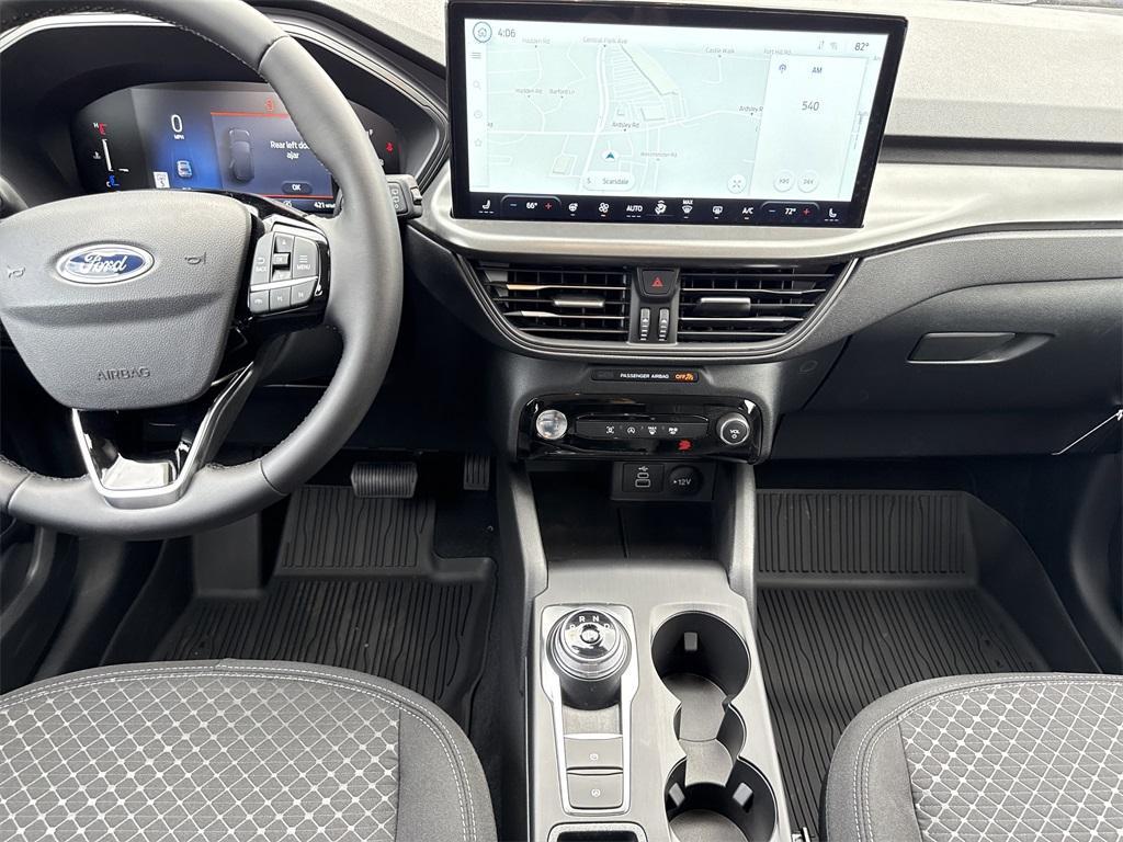 new 2025 Ford Escape car, priced at $32,070