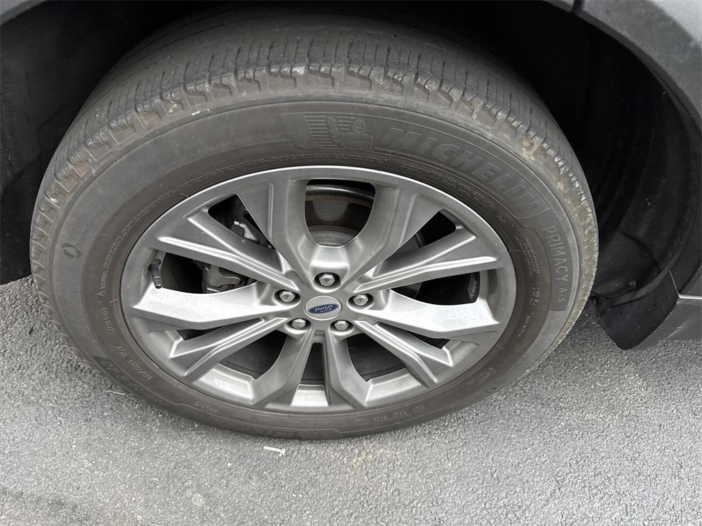 used 2022 Ford Explorer car, priced at $27,900