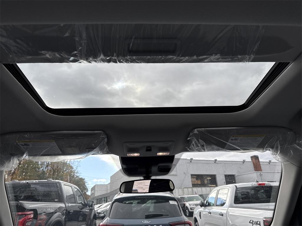 new 2025 Ford Maverick car, priced at $33,600