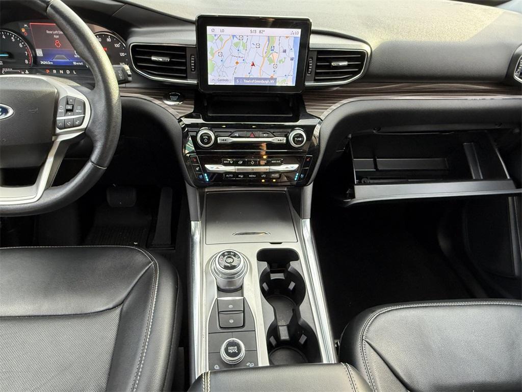 used 2022 Ford Explorer car, priced at $30,900