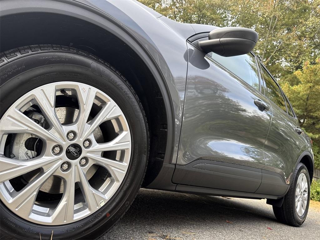 used 2025 Ford Escape car, priced at $28,205