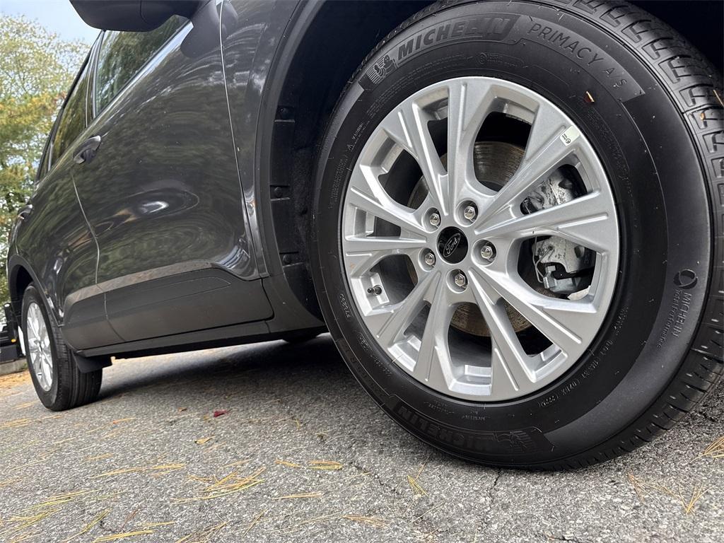 used 2025 Ford Escape car, priced at $28,205