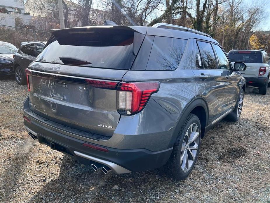 new 2025 Ford Explorer car, priced at $59,165