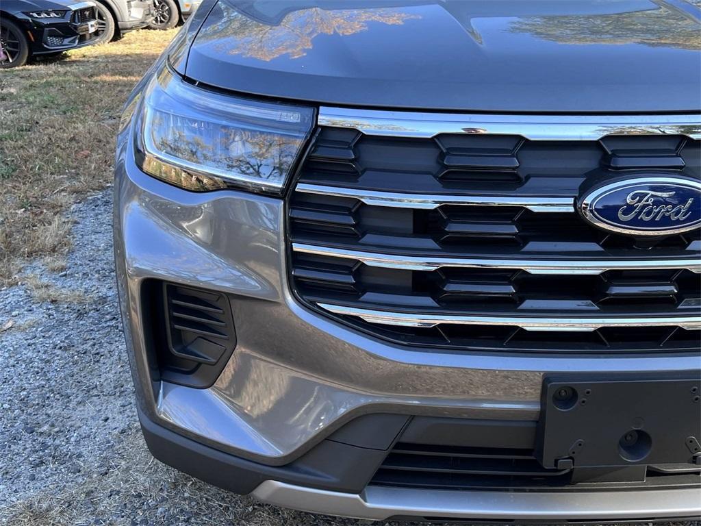 new 2025 Ford Explorer car, priced at $42,550