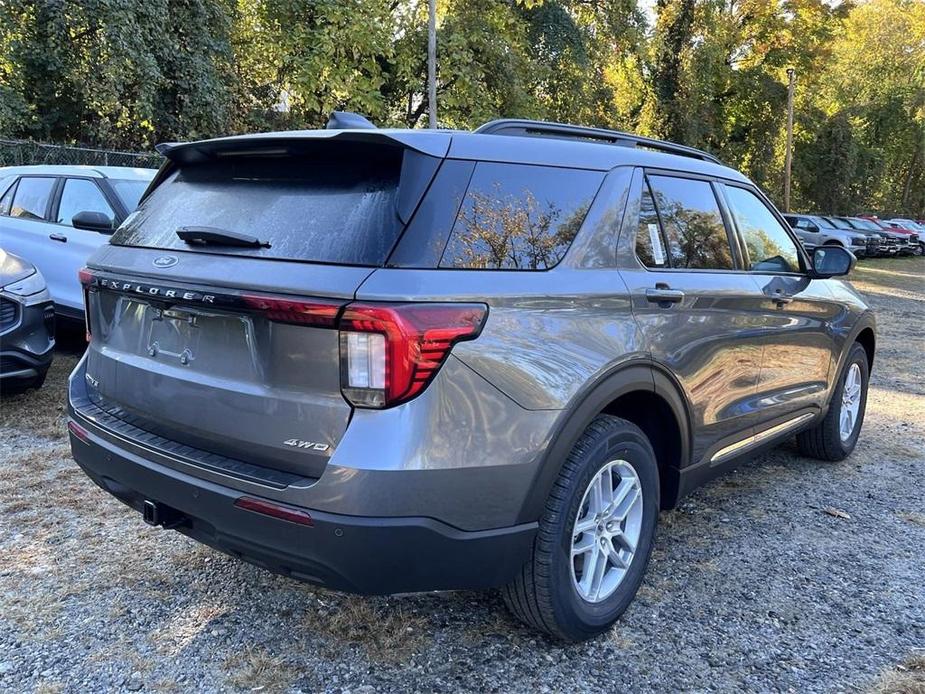 new 2025 Ford Explorer car, priced at $42,550