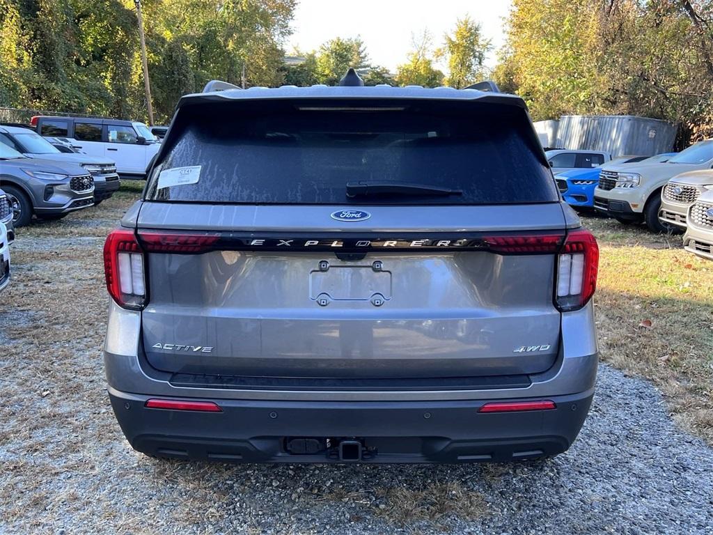 new 2025 Ford Explorer car, priced at $42,550