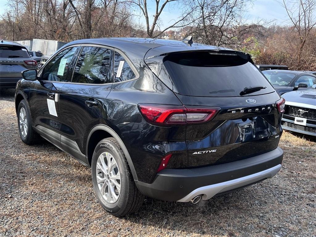 new 2025 Ford Escape car, priced at $33,075