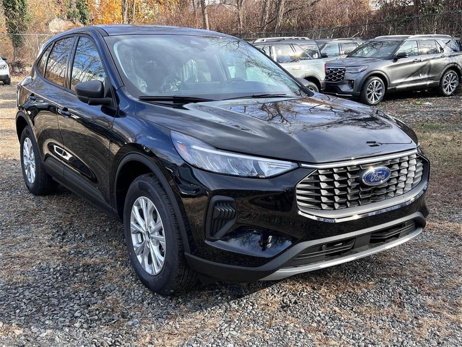 new 2025 Ford Escape car, priced at $33,075