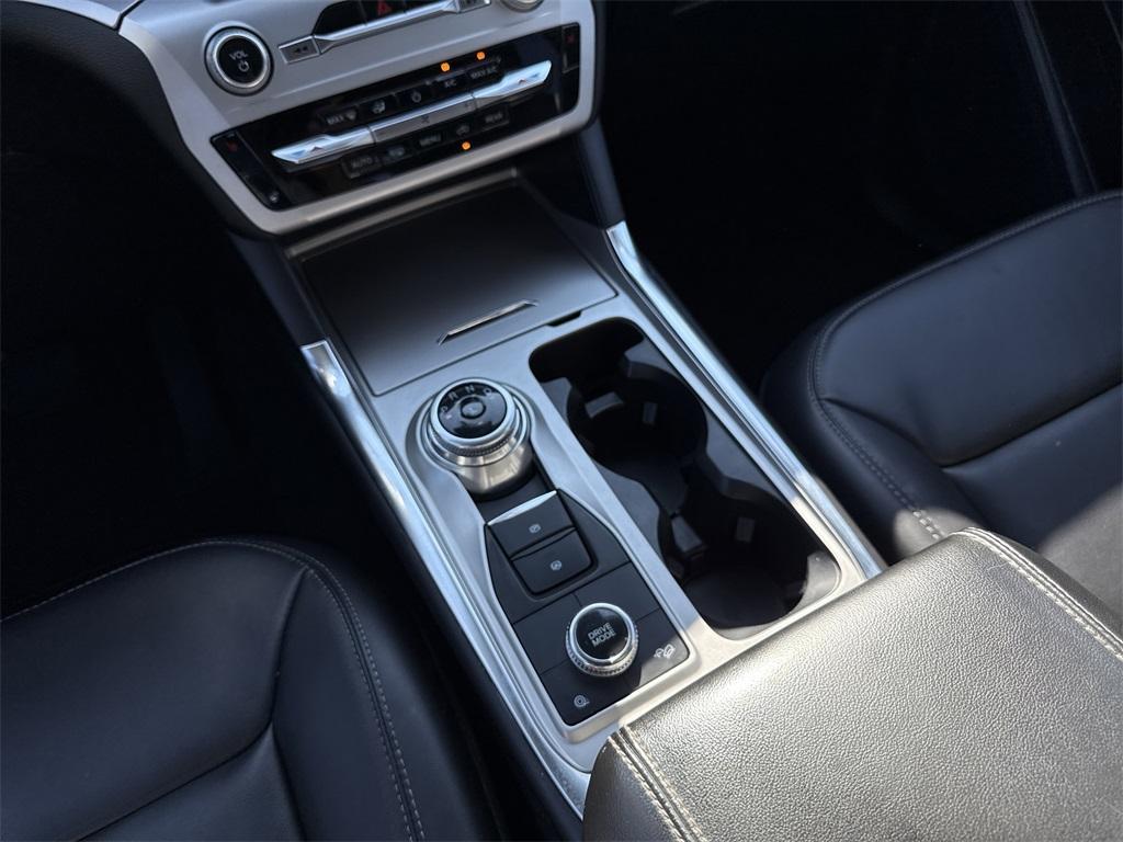 used 2022 Ford Explorer car, priced at $21,900