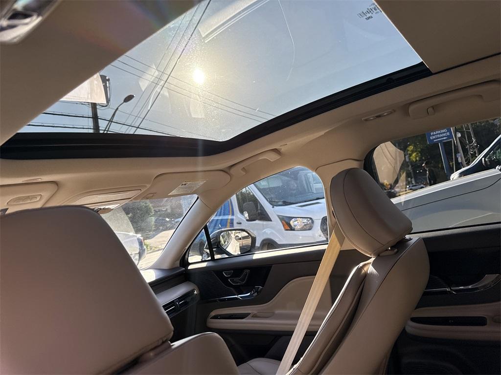 used 2022 Lincoln Corsair car, priced at $31,000