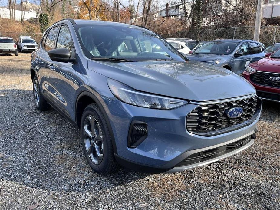 new 2025 Ford Escape car, priced at $34,005