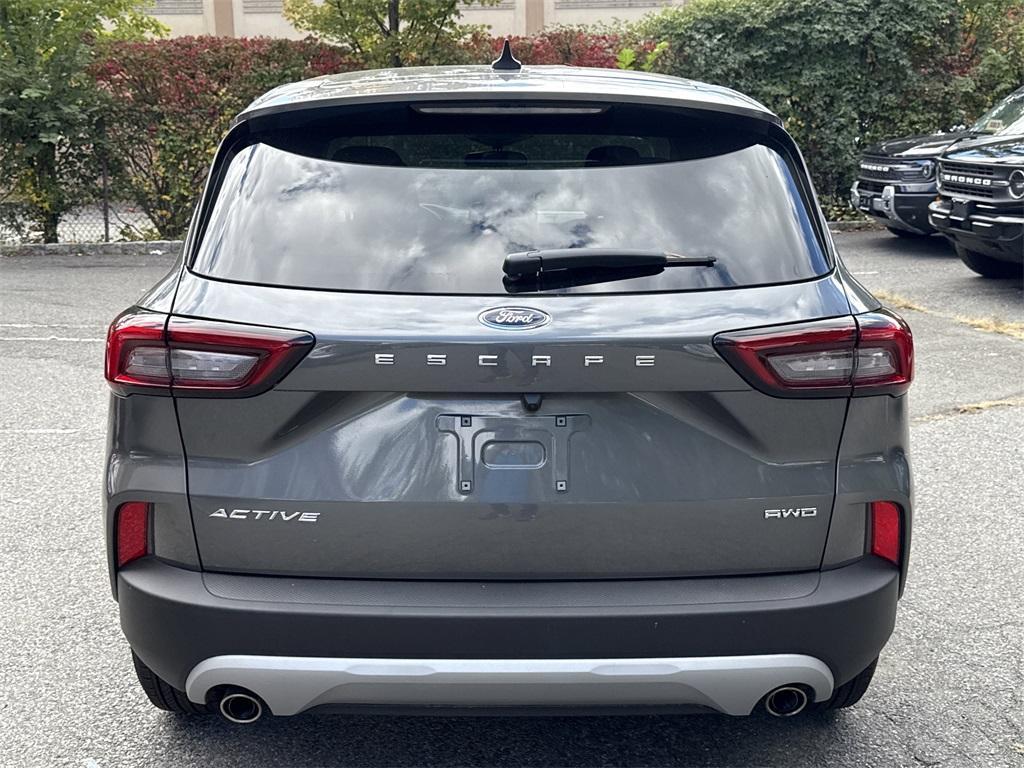 used 2025 Ford Escape car, priced at $29,500