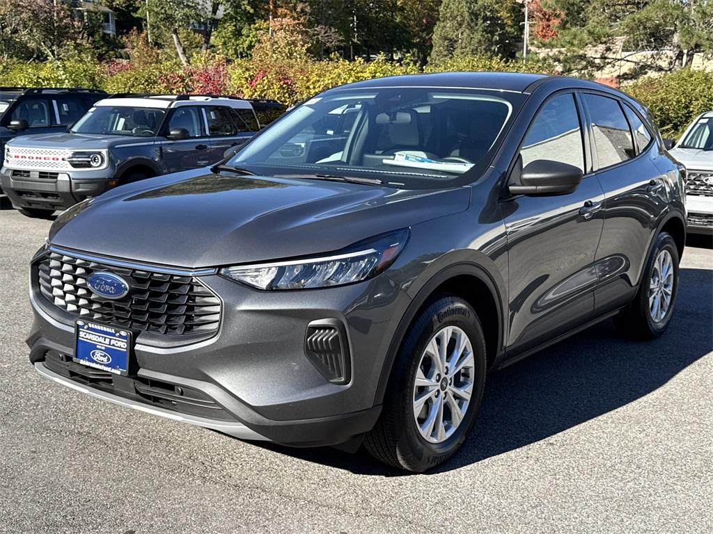 used 2025 Ford Escape car, priced at $29,500