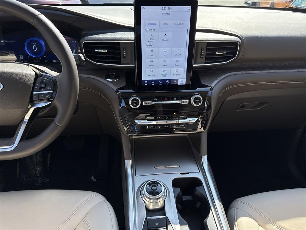 new 2025 Ford Explorer car, priced at $51,975