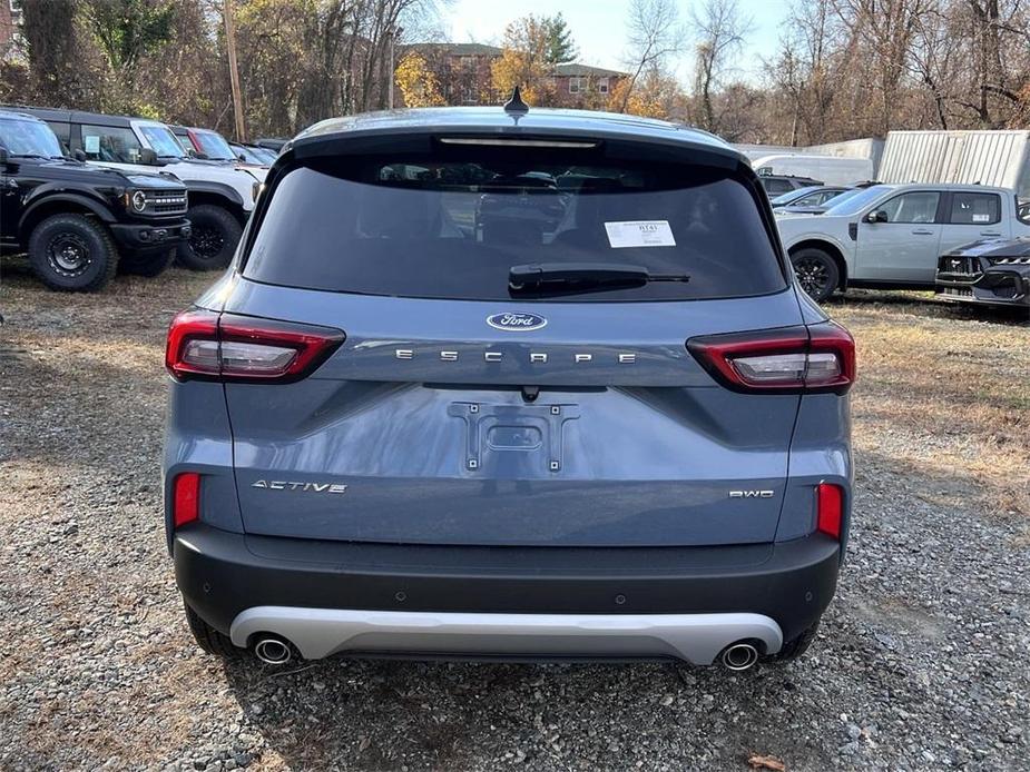 new 2025 Ford Escape car, priced at $33,075