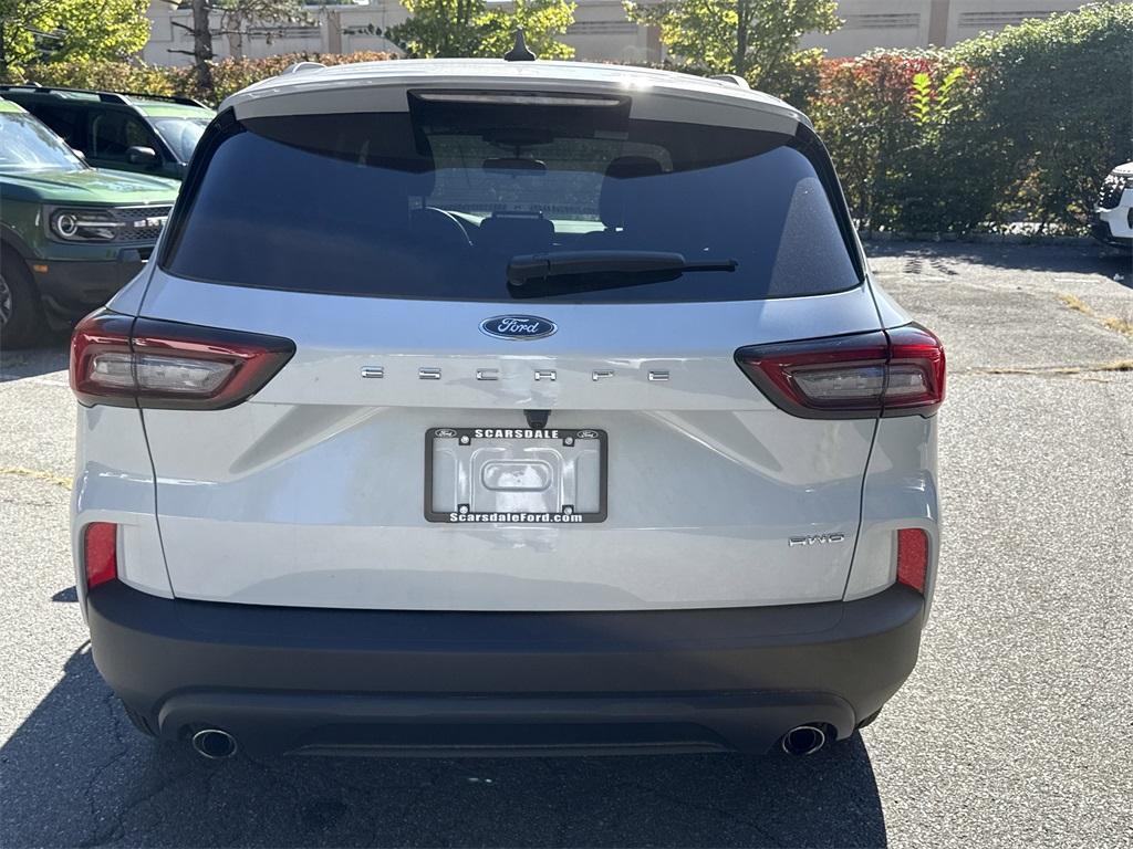 used 2025 Ford Escape car, priced at $28,900