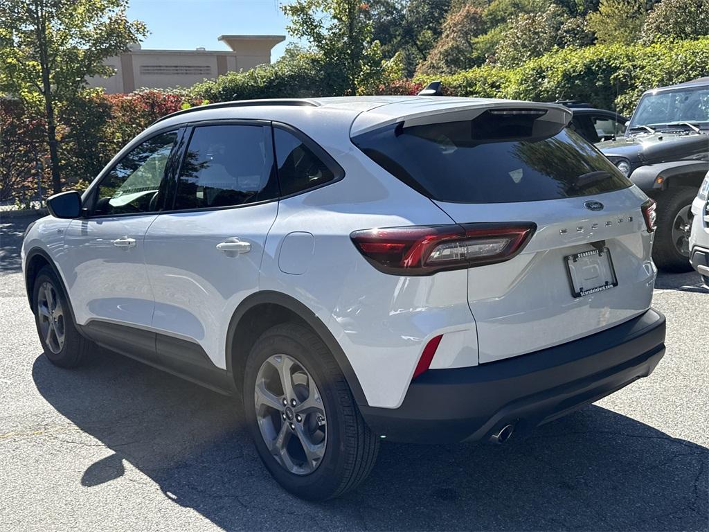 used 2025 Ford Escape car, priced at $28,900