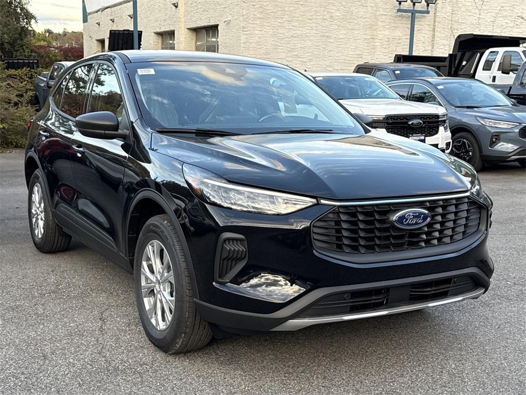 new 2025 Ford Escape car, priced at $31,575